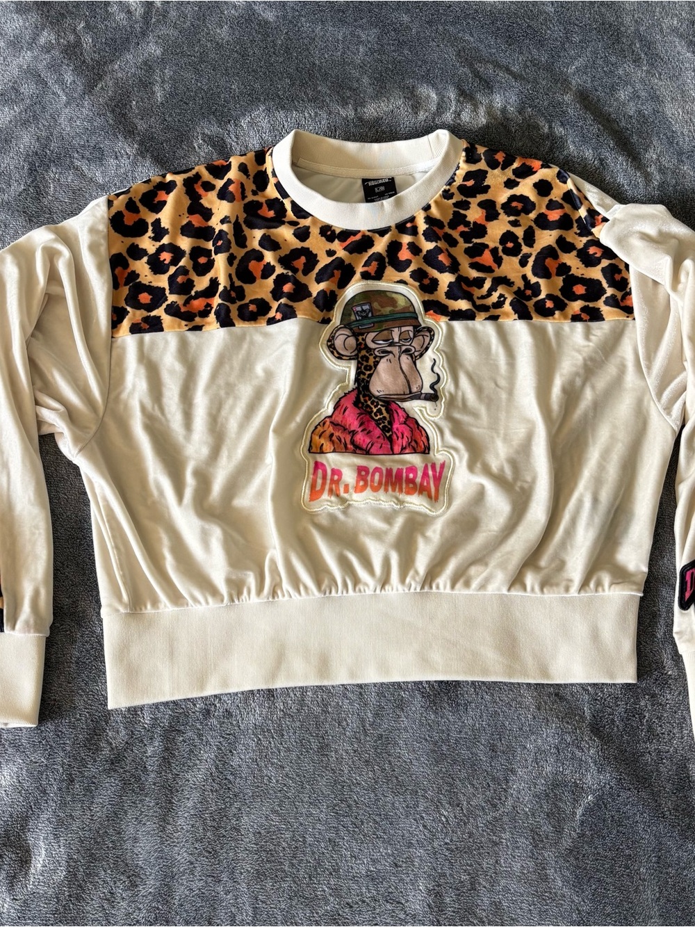 DR. BOMBAY x DEATH ROW RECORDS COMBAT MONKEY APE SWEATSHIRT — SIZE L